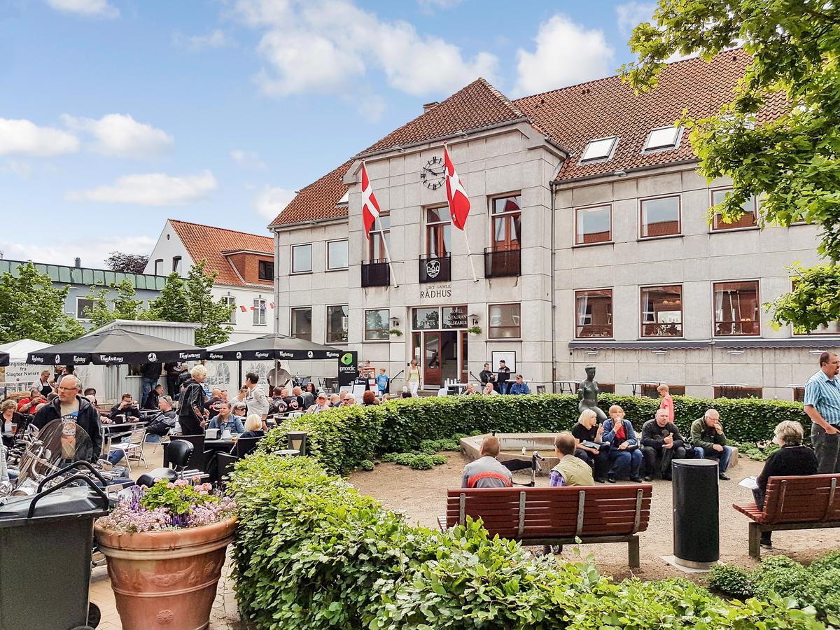 מלון גראסטן Det Gamle Radhus מראה חיצוני תמונה